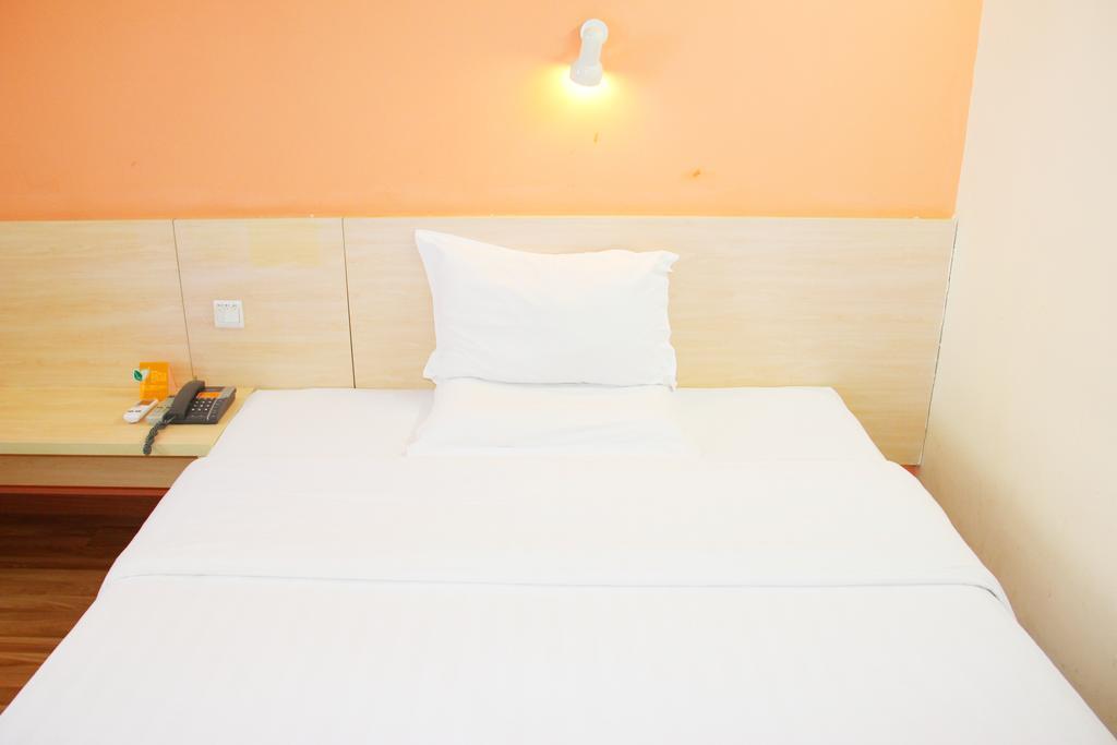 7Days Inn Foshan Coach Terminal Екстер'єр фото
