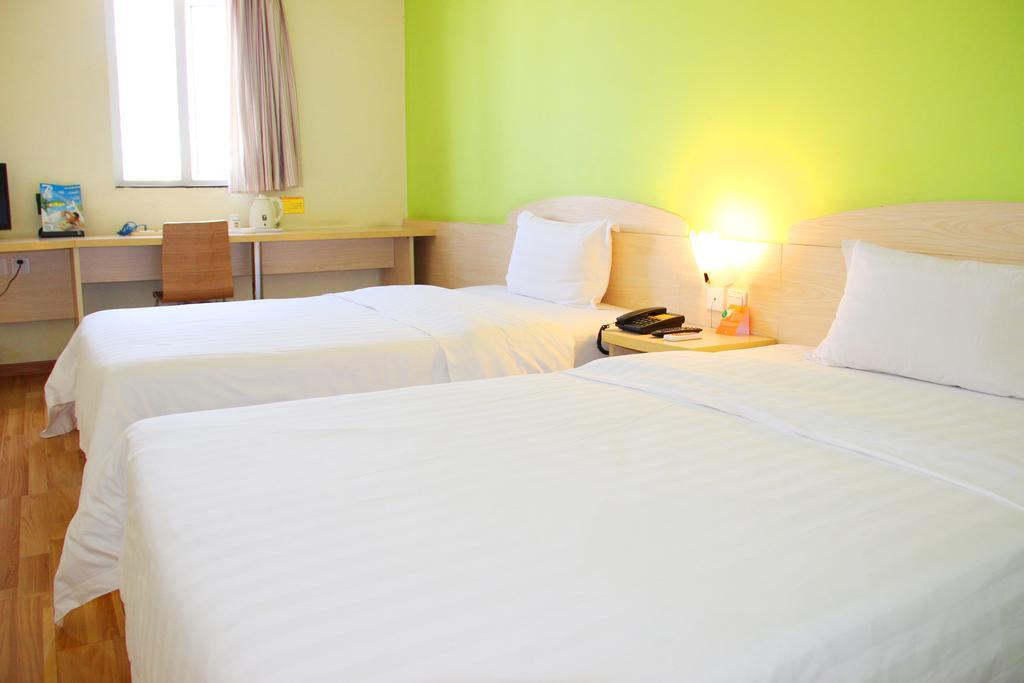 7Days Inn Foshan Coach Terminal Екстер'єр фото