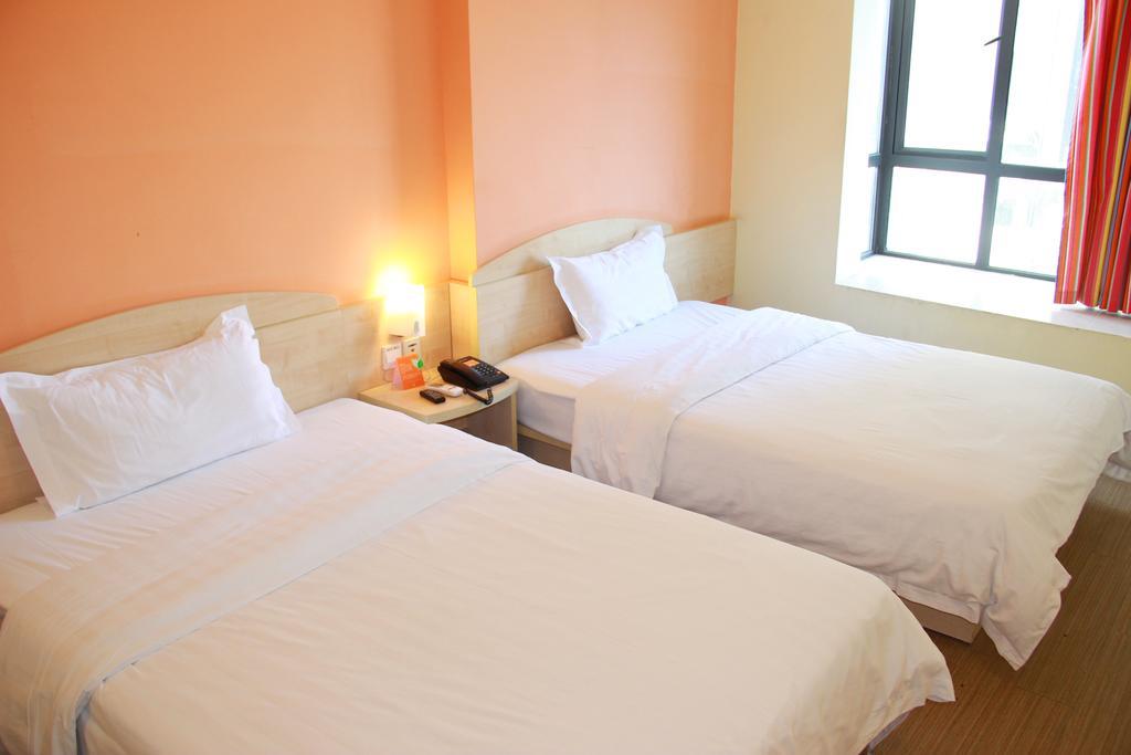 7Days Inn Foshan Coach Terminal Екстер'єр фото